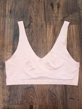 aerie Pale Pink Seamless V-Neck Bralette